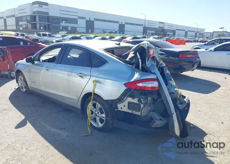 2016 Ford Fusion Hybrid S from USA, damaged, VIN 3FA6P0UU7GR354312